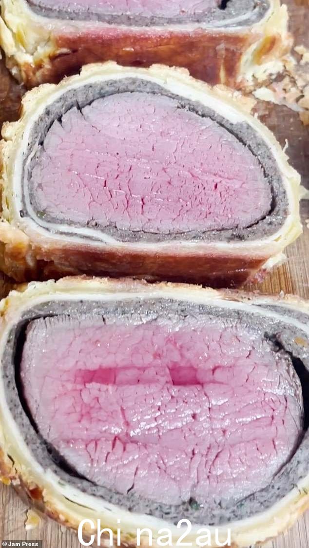威灵顿牛肉(如图)是 Tom Kerrid 的另一道菜因高价而饱受诟病的 ge's