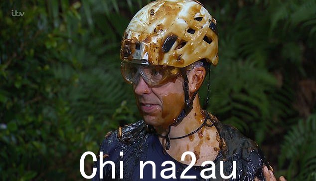 Matt Hancock 在第一次 Bushtucker 试验后被粘液和蟑螂覆盖