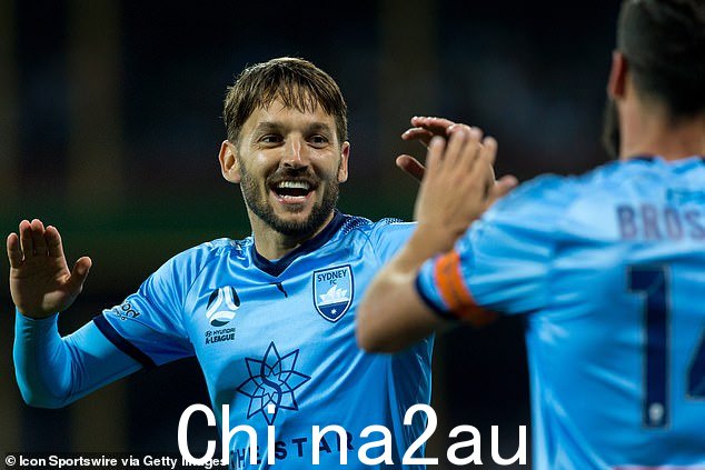 Ninkovic 在悉尼足球俱乐部度过了七个赛季——并且可以说是俱乐部有史以来最伟大的球员
