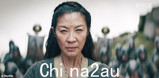 新面孔:杨紫琼,60 岁,领导即将上映的四集《巫师》前传《血源》,为 Netflix。预告片已于周四发布
