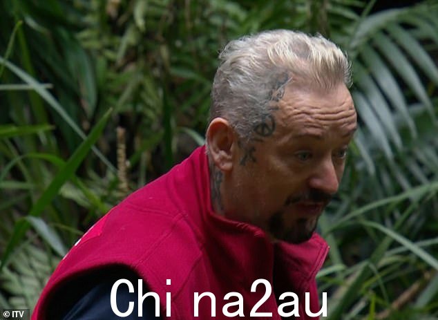 世仇?这位文化俱乐部的明星在周一晚上的节目中猛烈抨击“专横的”夏琳后,对主持人的批评加倍了。