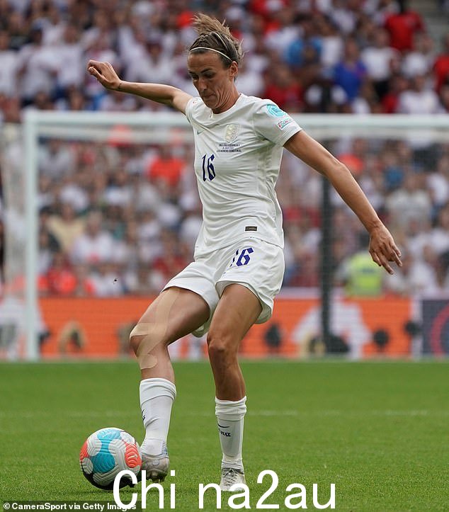 成功:Jill 在 UEFA Euro 20 上与英格兰母狮队一起夺冠22 over the summer