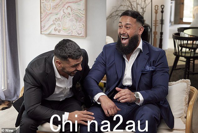 令人痛心的 Block 拍卖见证了奥马尔和奥兹成为百万富翁的胜利和心碎 - 赢得了 160 万美元的奖金 - 而另外两对夫妇在他们的房子被送入后空手而归