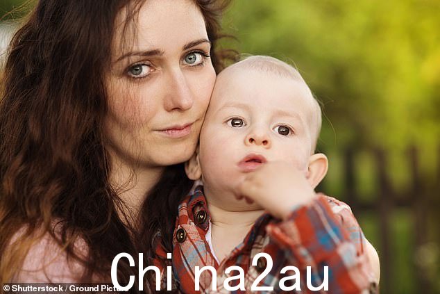 一位单身母亲提出了令人心碎的租房请求,称她可能会带着 11 个月大的女儿无家可归