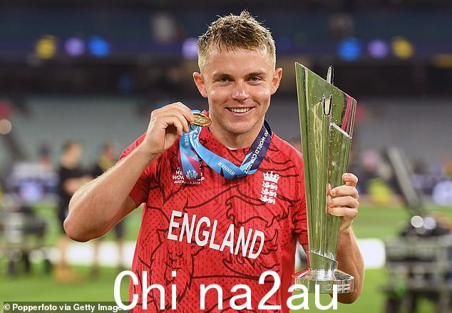 Sam Curran 在澳大利亚度过了令人惊叹的几周后赢得了比赛最佳球员和锦标赛球员,因为英格兰周日赢得了 T20 世界杯