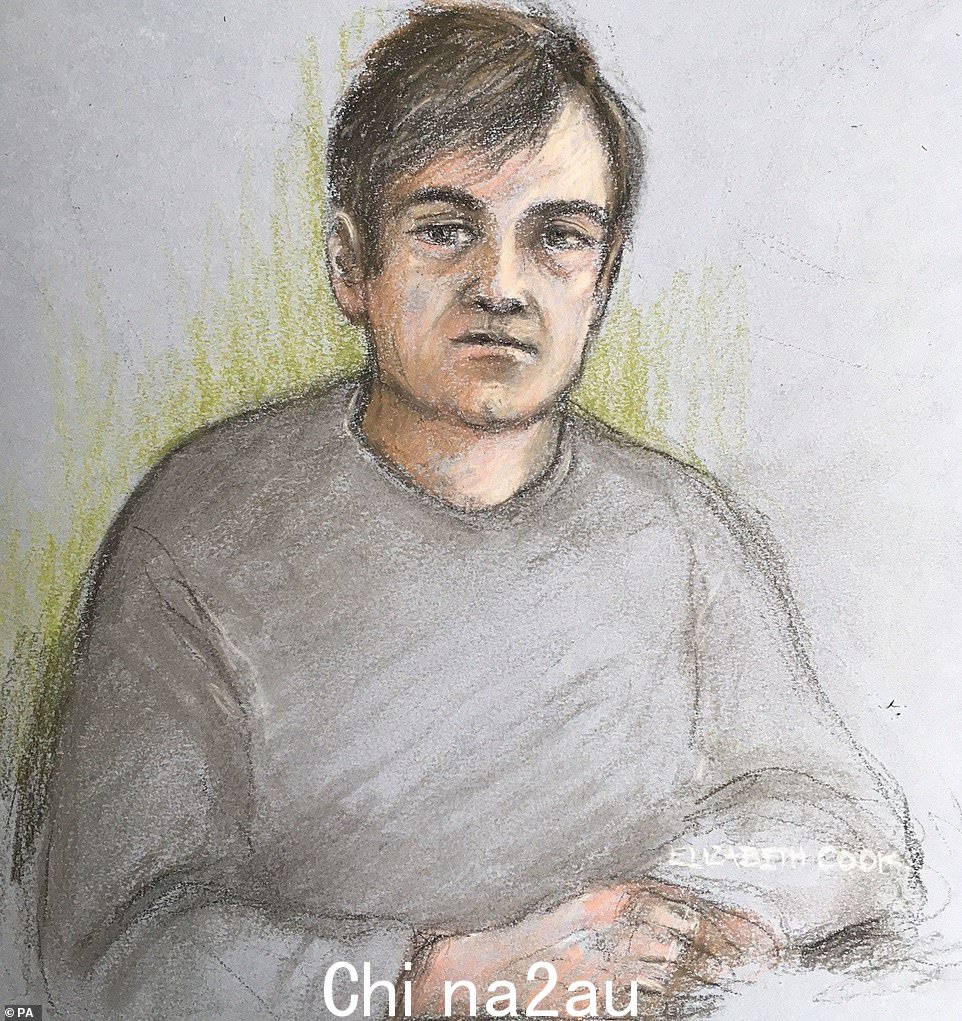 William Warrington,来自切尔滕纳姆,杀死了他 67 岁的父亲 Clive 和 73 岁的母亲 Valerie,他们的尸体在科茨沃尔德的两个不同地址被发现