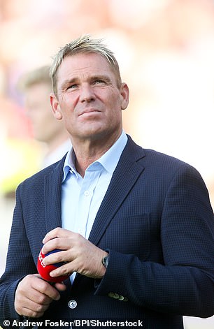Shane Warne(左)于 3 月 4 日因突发心脏病去世,年仅 52 岁