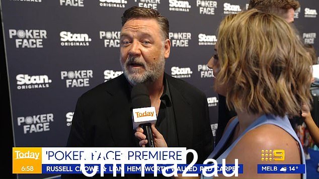 Russell Crowe 在周二的最新电影《扑克脸》悉尼首映礼上接受采访时丢下了 F-Bomb,震惊了 Today 节目的主持人