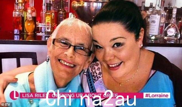 悲剧:在接受 MailOnline 采访时,曼迪·丁格尔 (Mandy Dingle) 明星说:“我每天都在受苦,并且因为悲伤而感到愚蠢扮演这样一个阵营,完整,有趣的角色'
