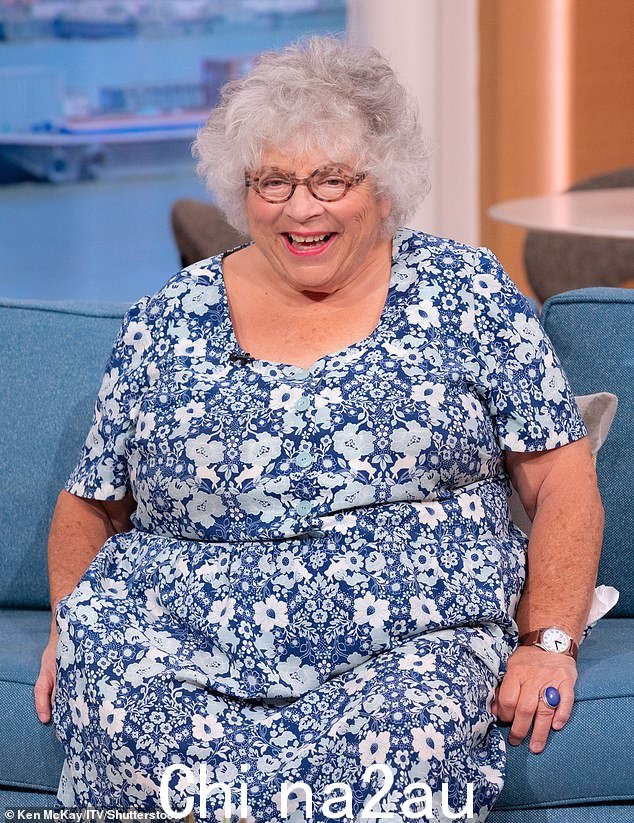神秘角色!据报道,81 岁的 Miriam Margolyes 被选为神秘博士 60 周年庆典的一部分