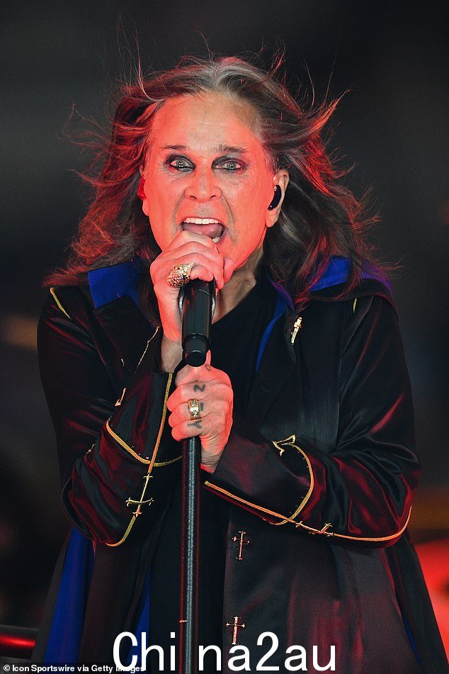 图例:Ozzy Osbourne 获得了三个奖项,包括最佳摇滚专辑和最佳摇滚表演奖,为 9 号病人和最佳金属表演奖为退化规则