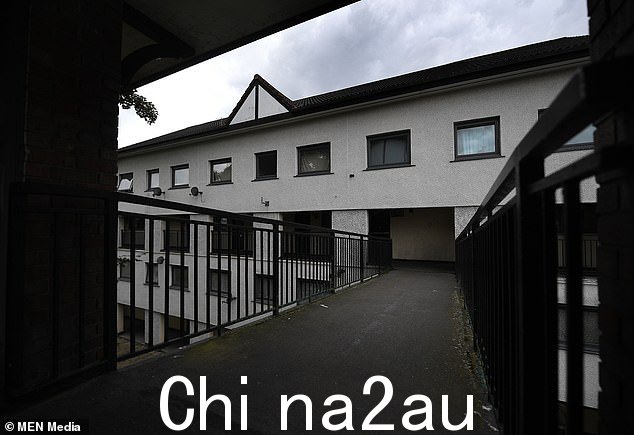 Abdullah 先生于 2017 年向 RBH 报告了 Tweedale Street 公寓内长出霉菌,并被告知要对其进行油漆,验尸官透露
