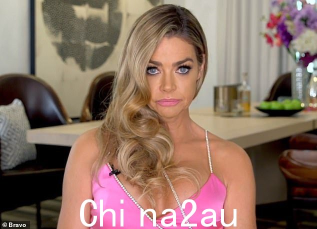可怕:Denise Richards 猛烈抨击了一个残忍的巨魔,她希望她的车在周一发生可怕的路怒事件后遭到枪击