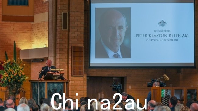 霍华德先生周四向哀悼者致辞,并感谢赖思先生的家人给予他发言的“特权”。(摄影:Asanka Ratnayake/Getty Images)