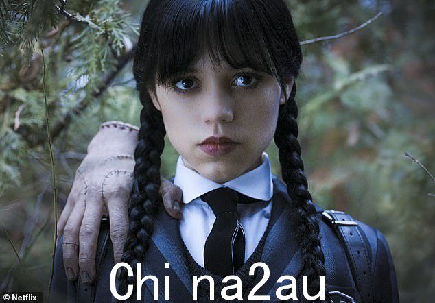 Tim Burton 执导的电视节目 Wednesday,让 Thing 扮演重要角色