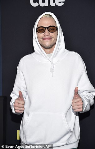 继续:Kaia 的郊游是在前任 Pete Davidson 证实他与 Emily Ratajkowski 的恋情
