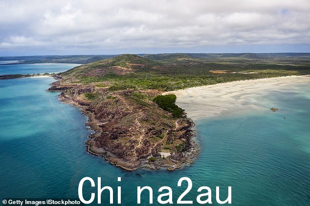 皇后位于约克角的岛屿北端(上图)是澳大利亚的最高点,也是一个大型旅游目的地