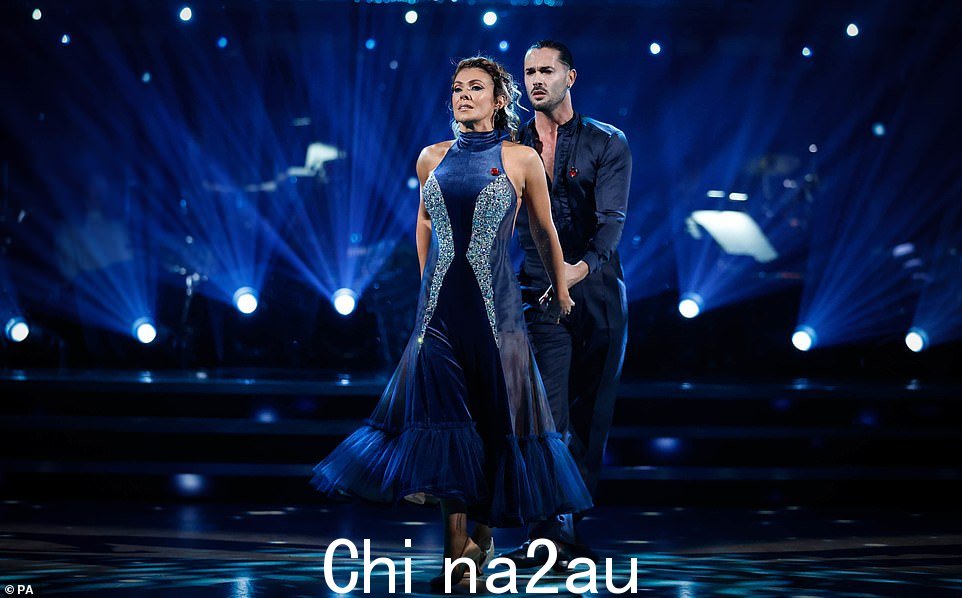 反馈:Motsi Mabuse 法官说:'你试图传达的信息,脆弱性和脆弱性都传达了出来,非常清楚。开始很好,我不知道发生了什么。能量突然变化,我不知道为什么'