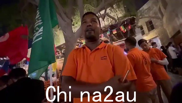 图:Sam 很失望,没有在另一家酒吧喝啤酒