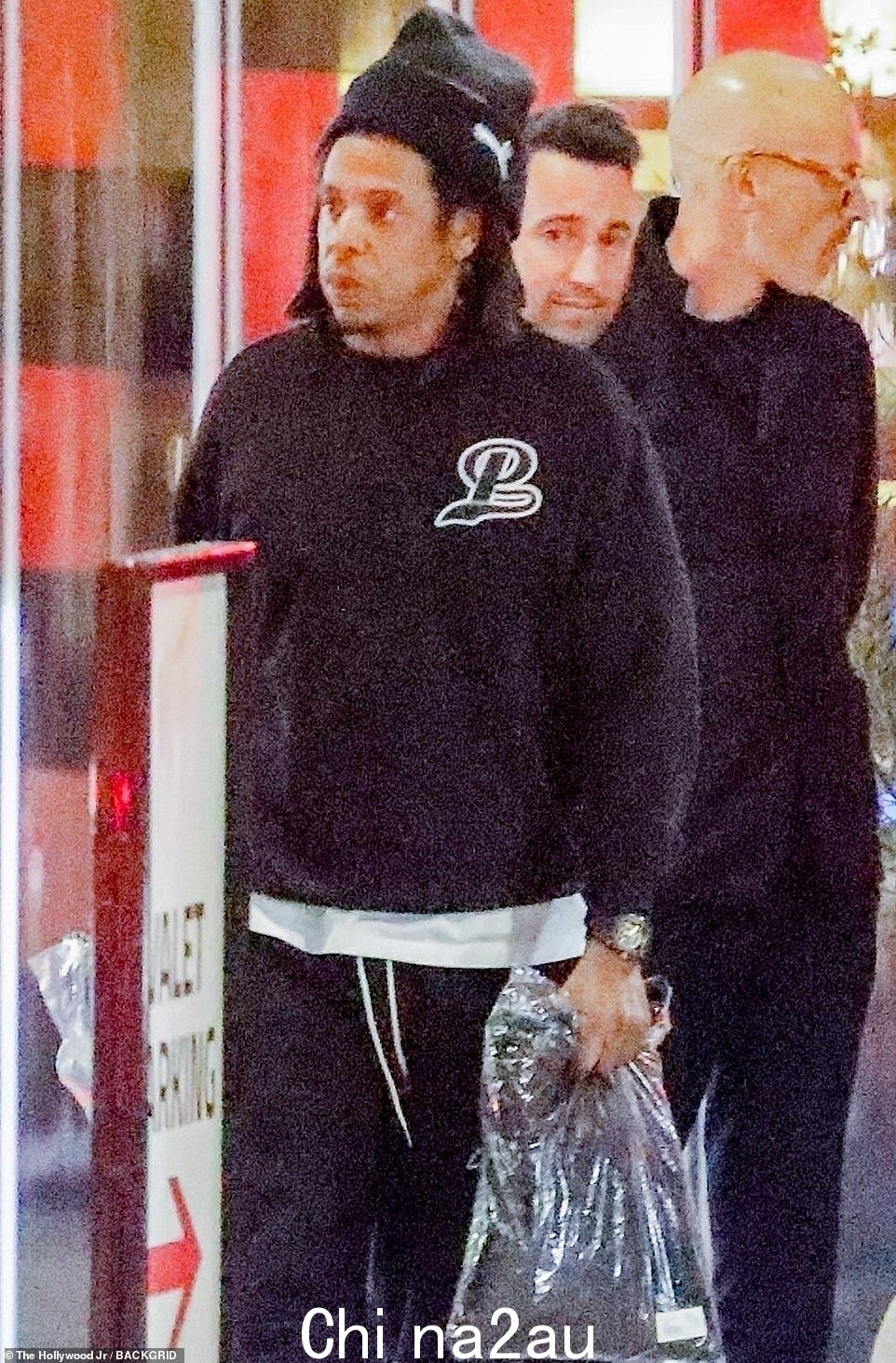 哇:Jay-Z 和 Beyonce 是现在并列获得格莱美奖提名次数最多的选手,他们每个人在职业生涯中都获得了 88 项提名