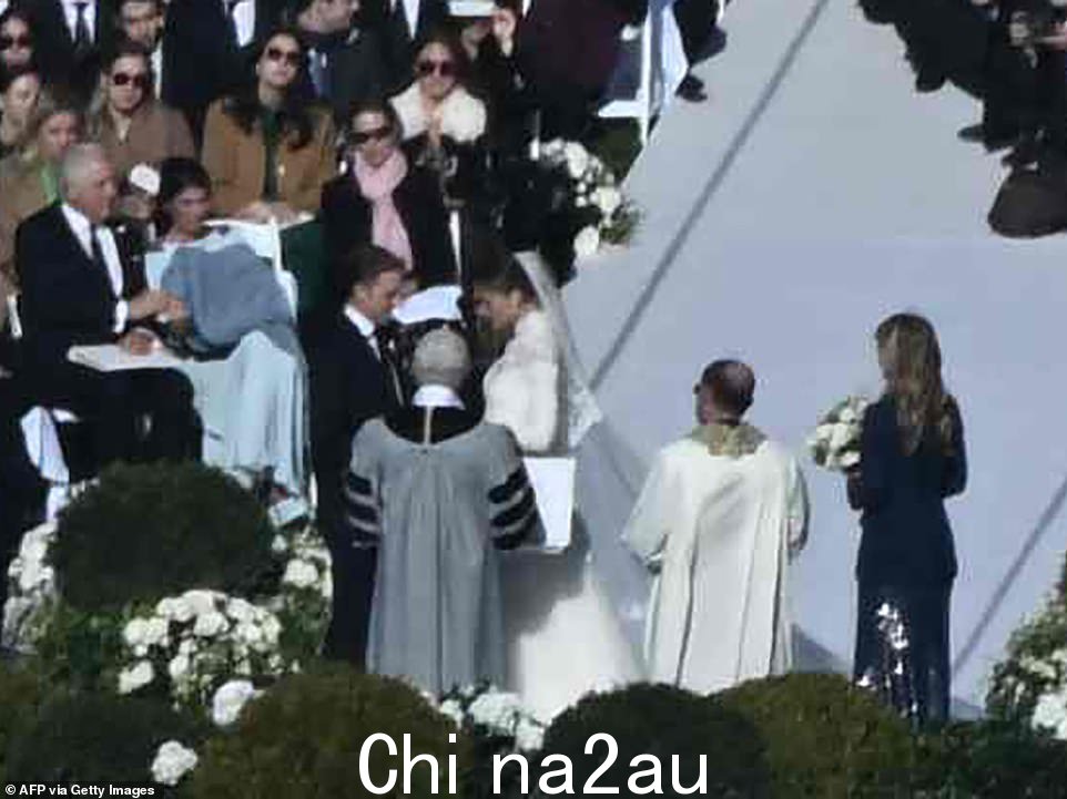 Naomi, Biden