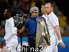 韦恩鲁尼承认他对在与阿尔及利亚互交白卷后对英格兰球迷发出嘘声表示遗憾