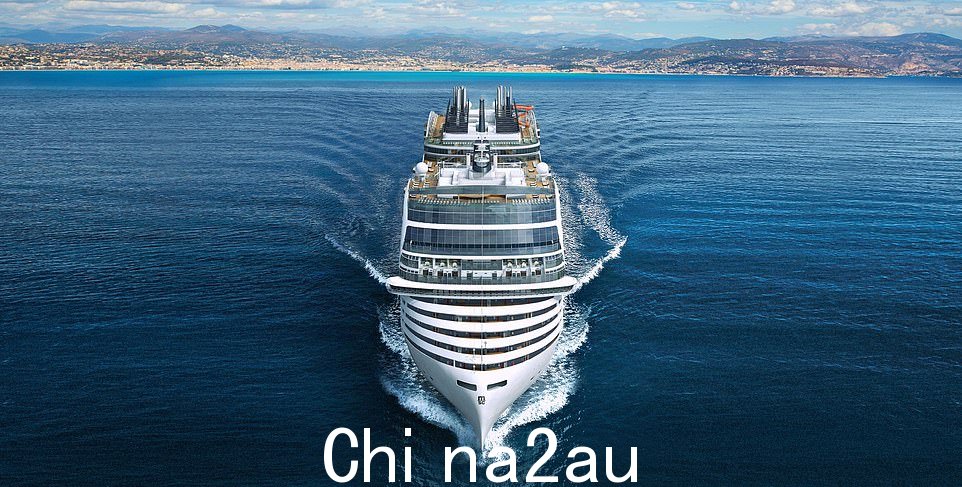 奢华生活:据报道,英格兰 26 人小队的合作伙伴和家人将以 MSC World Europa 为基地,被称为“漂浮宫殿”,位于多哈港