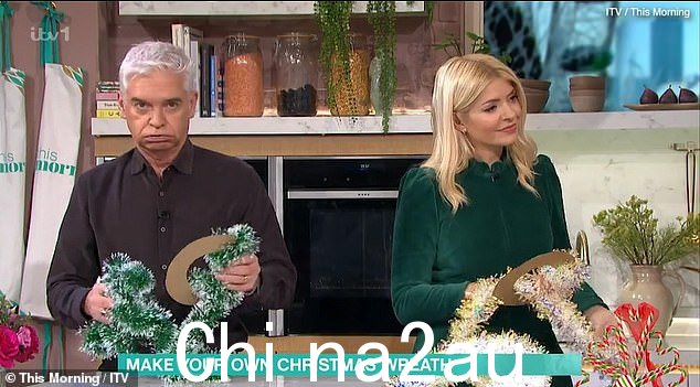 天啊! Phillip Schofield 在周一的 This Morning 剧集的“紧张”圣诞花圈制作环节对 Holly Willoughby 失去了耐心