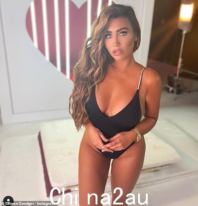 '治愈':Lauren Goodger 公开表示她正在从'可怕'的一年中继续前进,并进行健身改革以再次'看起来性感'。