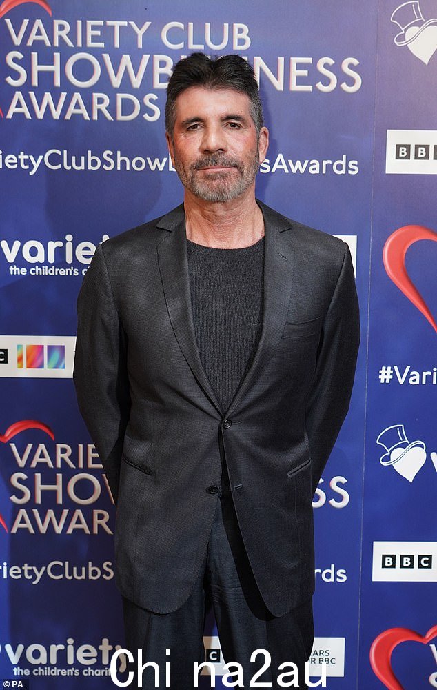 交易?阿曼达在周一的 Variety Club Showbusiness Awards 上介绍她的老板时选择提出他们的合同安排,因为她告诉他‘交易还没有完成’