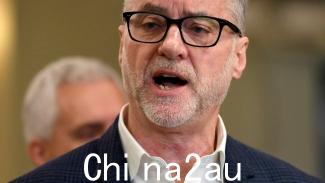 工党参议员 Tony Sheldon 周三猛烈抨击澳航老板 Alan Joyce。图片:NCA NewsWire / Jeremy Piper