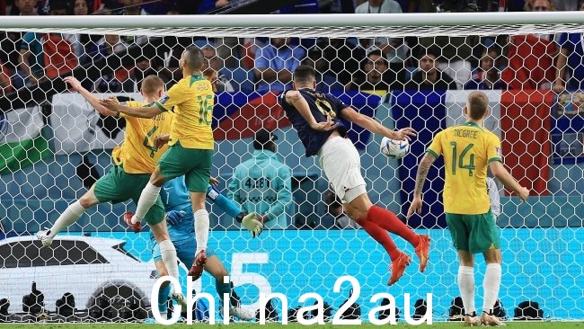 Olivier吉鲁梅开二度,追平亨利成为法国最佳射手。图片:Buda Mendes/Getty Images