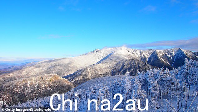 拉斐特山达到 5,260 英尺的高峰,其环绕的步道被 4000Footers.com 评为“困难”。它位于该州臭名昭著的怀特山脉,该山脉在冬季通常被认为是危险的