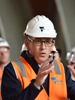 州长 Daniel Andrews 专注于工党的大型基础设施建设,两天后选举并回避了有关严峻民调的问题。图片:NCA NewsWire / Nicki Connolly