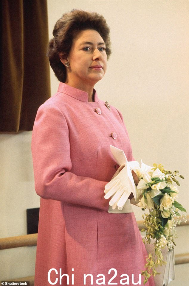已故公主:皇室成员于 2002 年 2 月因四次中风去世,享年 71 岁。图为 1977