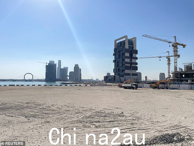 卡塔尔政府在卢赛尔的建设项目上花费了数十亿英镑(如图),但许多项目仍未完成