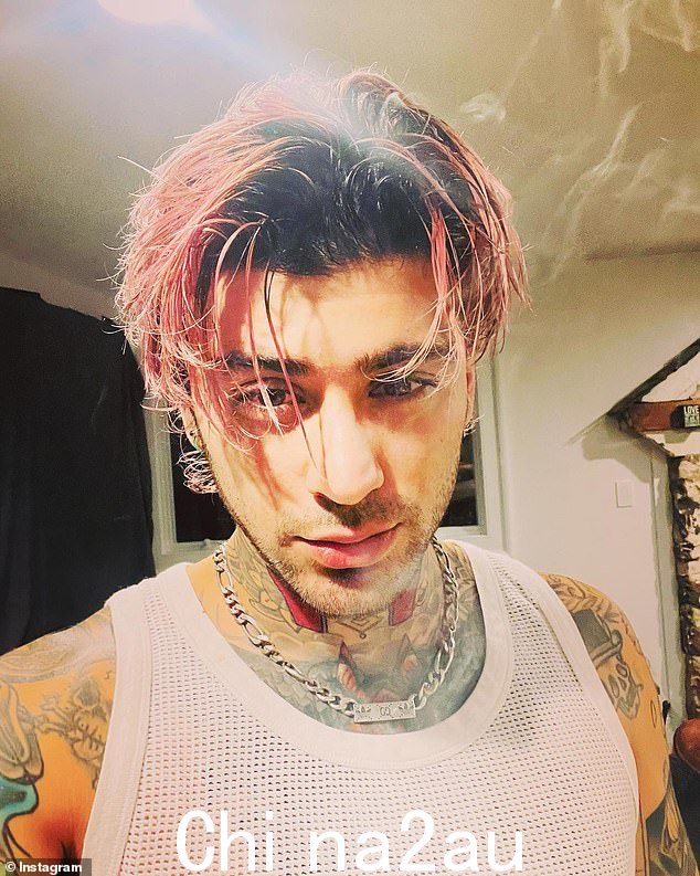 Hitmaker:29 岁的 Zayn Malik 发行了 Jimi Hendrix 1971 年遗作 Angel 的封面,以纪念已故吉他传奇人物 80 岁生日