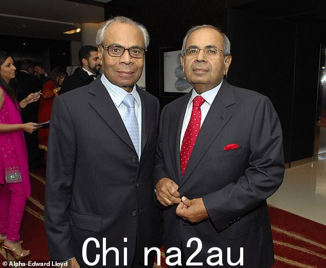 Hinduja 兄弟是英国最富有的家族,他们共同打造了一切,作为公关人员称之为全球商业精英的“四强”。图为 Srichand Hinduja 和他的兄弟 Gopichand Hinduja 在 GG2 多样性奖上2010