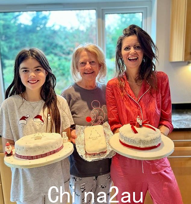 Heather 说,在黛博拉去世后的第一个圣诞节,家人会“怀念黛博拉对生活的热情和热情”