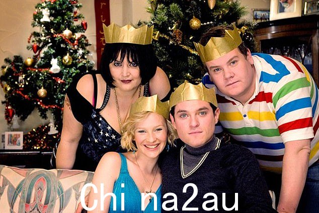 乔安娜在情景喜剧 Gavin and Stacey 中饰演 Stacey Shipman,由 Matthew Horne、James Corden 和 Ruth Jones 主演