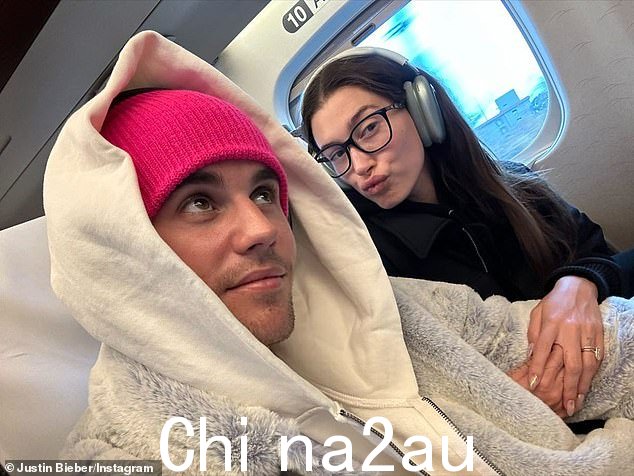 收获:毫无疑问,她的商业冒险取得了巨大的成功,因为海莉告诉福布斯,罗德的 2022 年收入“有望”达到八位数,但拒绝给出具体数字,她与丈夫贾斯汀比伯合影” class=