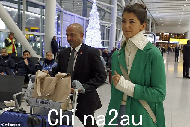 回到英国!吉娜 (Gina) 在澳大利亚长期逗留后返回伦敦时独自一人,就在她和马特 (Matt) 重聚几天后