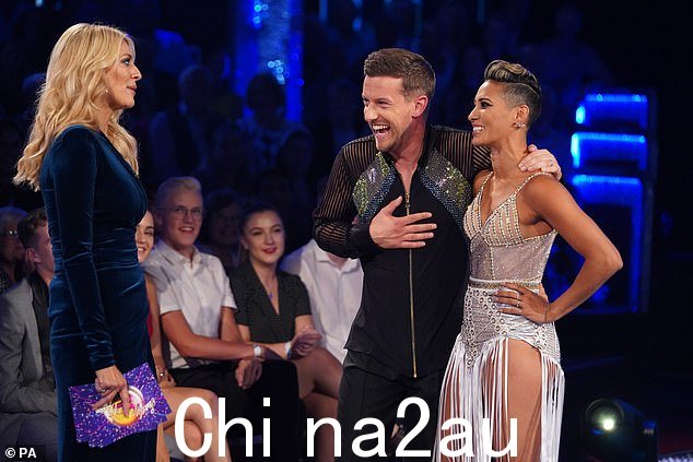 显示:Rosie 的丈夫、喜剧演员 Chris Ramsey 对 Strictly 并不陌生,他与 Karen Hauer 一起在 2019 年系列赛中获得第四名