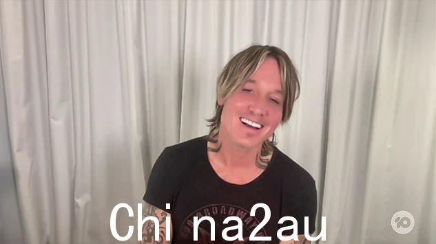 音乐传奇人物 Keith Urban(上周五的 The Project 上的照片)透露了他与超级巨星 Taylor Swift 合唱的轰动一时的幕后故事