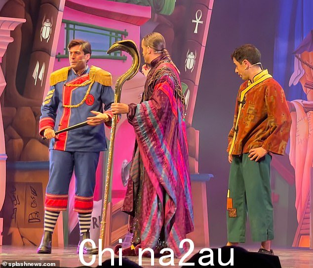 Show:Wicked Productions 第四年带着哑剧版的阿拉丁重返伍德维尔