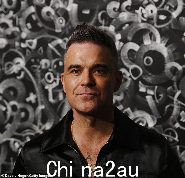 48 岁的 Robbie Williams 说,如果他根据侵犯人权的行为做出表演决定,'我什至无法在自己的厨房里表演'