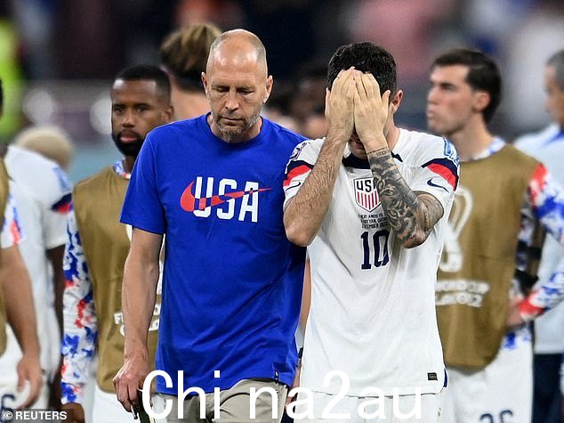 在周六荷兰将他们淘汰出局后,USMNT 正在回家