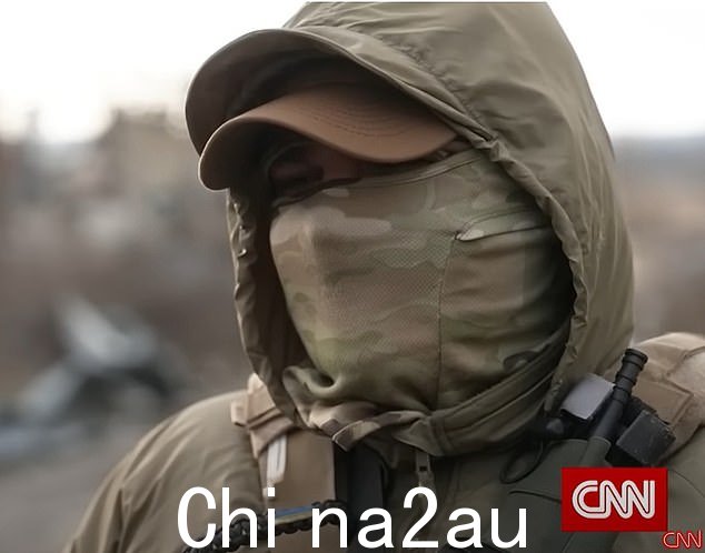 另一个叛逃者,仅通过他的呼号'Vinnie'辨认,他说他知道如果他被俘,他将被俄罗斯军队折磨和杀害