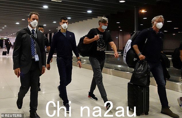这名塞尔维亚人在今年早些时候的澳大利亚网球公开赛之前被当局拘留并驱逐出境,原因是他的疫苗接种状况(如上图所示),在获得批准后将被允许返回该国澳大利亚政府的签证