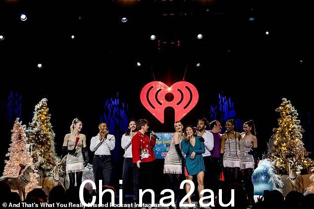 高度赞扬:饰演 Tina Cohen-Chang 的 Ushkowitz 对里维拉的台词表达能力赞不绝口:“这是最疯狂的见证。她永远不会说错话。”
